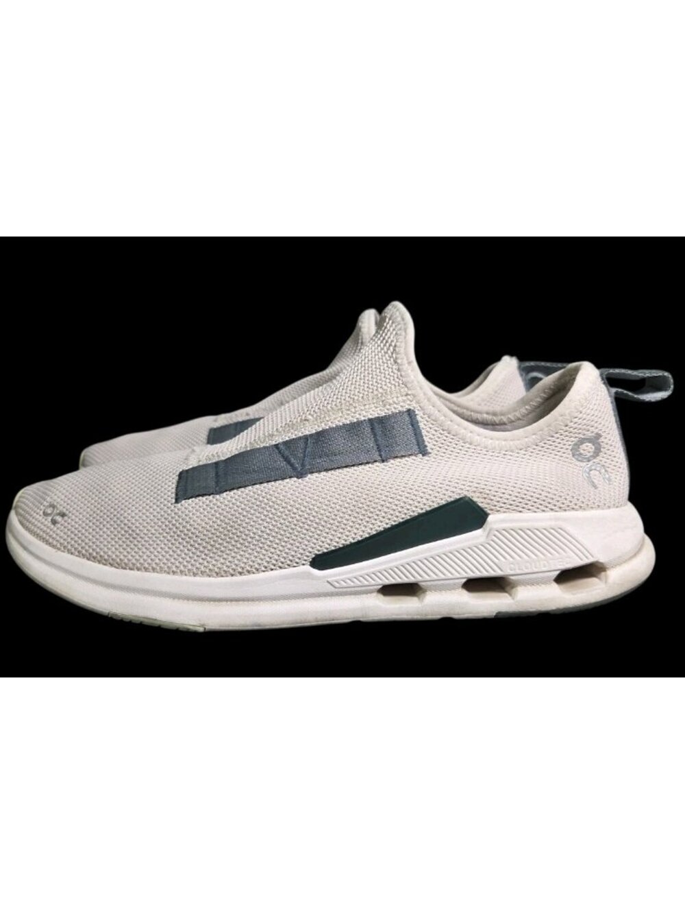 Men's On Cloudeasy, Undyed-White/Black, 9.5 D Medium US
